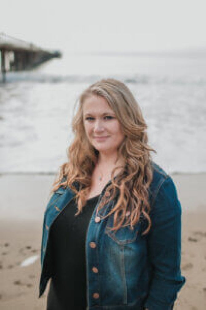 Jessica Hunter-Wendt, Assistant Director of Personnel, Dean's Office