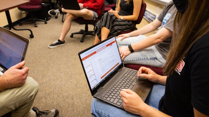A multidisciplinary team of undergraduate and graduate students worked with professor Franz J. Kurfess and DxHub to design a mobile app for the World Bank aimed at improving school safety in developing countries. 
