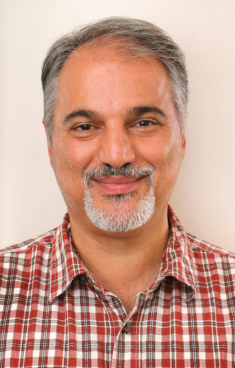 Photo of Professor Majid Poshtan