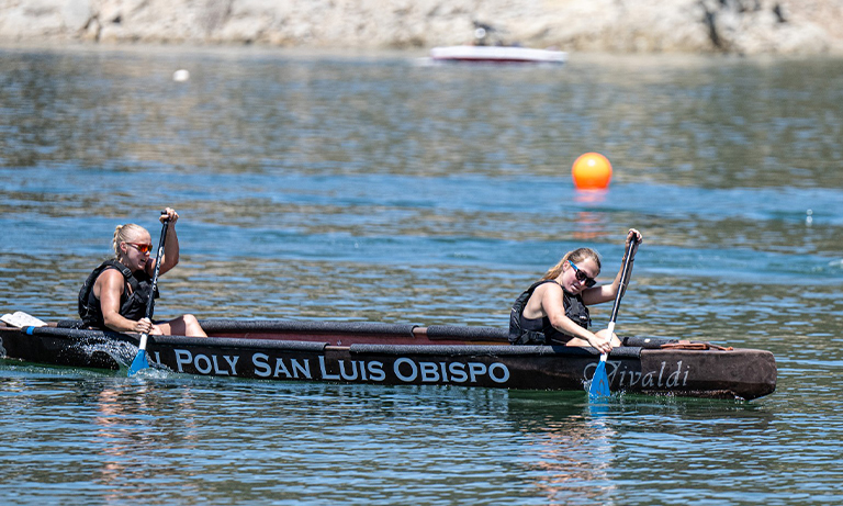 Women sprint during the concrete canoe championships