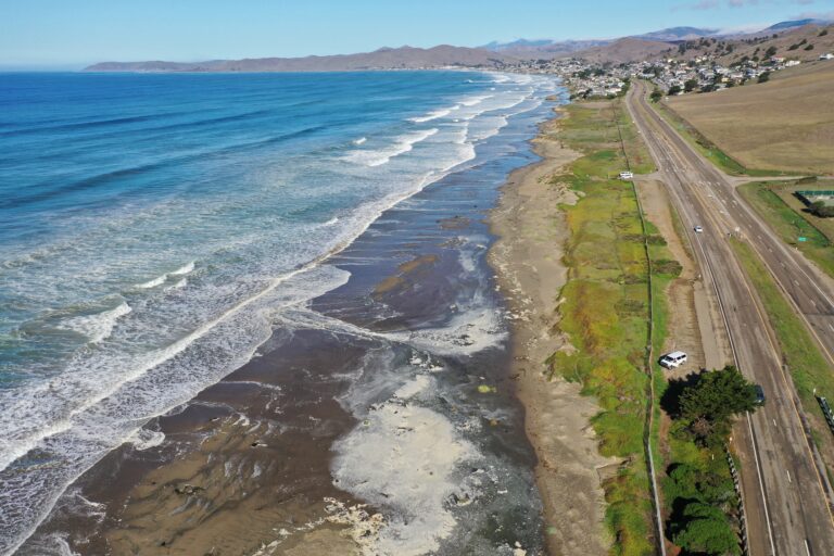 Photo of the high tide from an aerial view